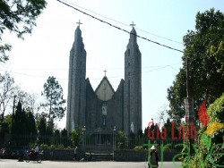 Iglesia de Phu Cam